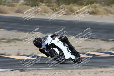 media/Nov-16-2025-Race Pace (Sun) [[8c5fa54630]]/Non Verified Riders (1st 20 Minutes)/2-Turn 10 (1010am)/